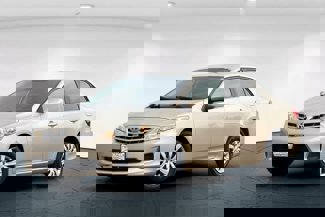 Used 2013 Toyota Corolla LE image 1