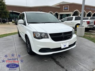 Used 2017 Dodge Grand Caravan SE image 1