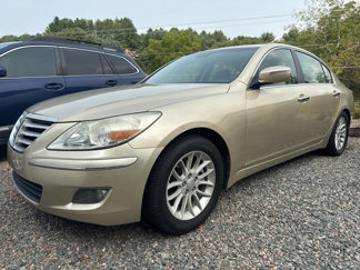 Used 2011 Hyundai Genesis 3.8 image 1