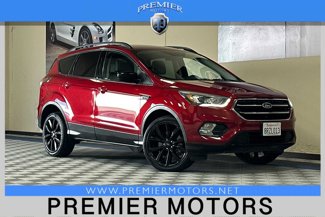 Used 2017 Ford Escape SE image 1