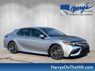 Used 2023 Toyota Camry SE image 1