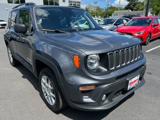 Used 2022 Jeep Renegade Latitude image 1