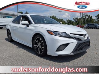 Used 2019 Toyota Camry SE image 1