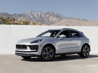 Certified 2024 Porsche Macan image 1