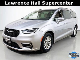 Used 2021 Chrysler Pacifica Touring-L image 1