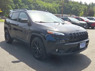 Used 2016 Jeep Cherokee Latitude w/ Comfort/Convenience Group image 1