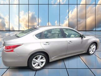 Used 2014 Nissan Altima 2.5 SV w/ Technology Package image 1