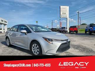 Used 2022 Toyota Corolla LE image 1