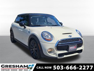 Used 2017 MINI Cooper S image 1