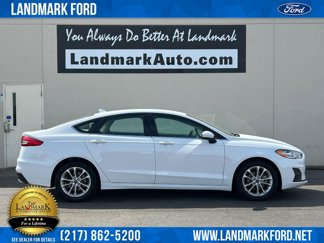 Used 2020 Ford Fusion SE image 1