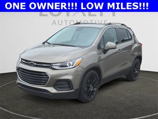 Used 2022 Chevrolet Trax LT w/ Sport Edition image 1