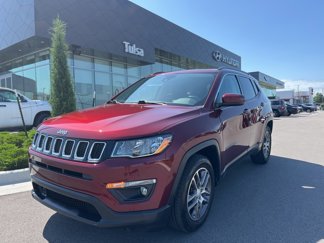 Used 2020 Jeep Compass Latitude image 1