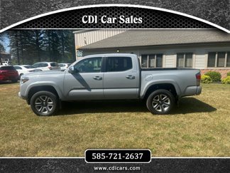 Used 2018 Toyota Tacoma Limited image 1