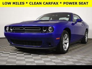 Used 2020 Dodge Challenger SXT image 1