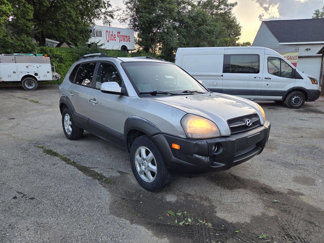 Used 2005 Hyundai Tucson LX image 1