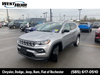 Used 2022 Jeep Compass Latitude w/ Convenience Group image 1