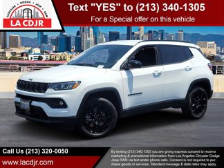 Used 2025 Jeep Compass Latitude w/ Altitude Special Edition image 1