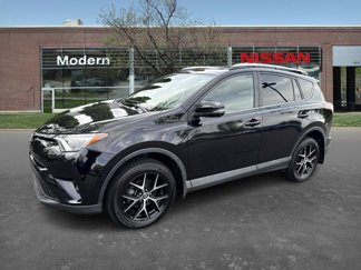 Used 2016 Toyota RAV4 SE image 1