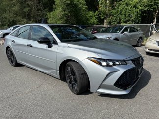 Used 2021 Toyota Avalon XSE image 1
