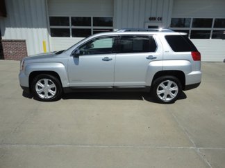 Used 2016 GMC Terrain SLT image 1