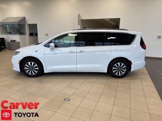 Used 2021 Chrysler Pacifica Touring-L image 1