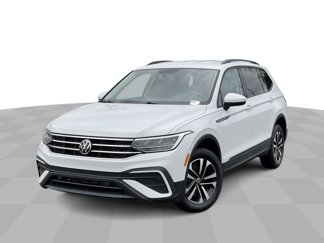 Used 2022 Volkswagen Tiguan S image 1