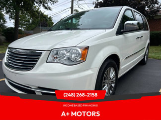 Used 2013 Chrysler Town & Country Touring-L w/ Entertainment Group #2 image 1