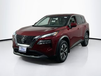 Used 2021 Nissan Rogue SV image 1