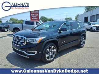 Used 2017 GMC Acadia SLT image 1