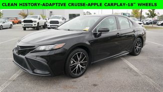 Used 2023 Toyota Camry SE image 1