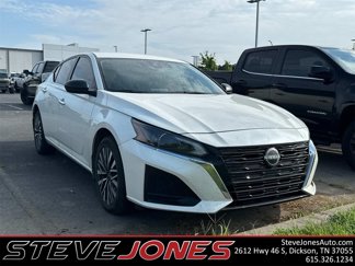 Used 2024 Nissan Altima 2.5 SV image 1