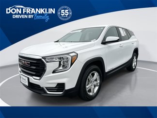 Used 2022 GMC Terrain SLE image 1