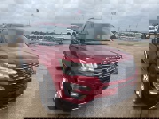 Used 2016 Ford Explorer XLT w/ Equipment Group 202A image 1
