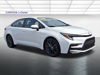 Used 2024 Toyota Corolla SE image 1