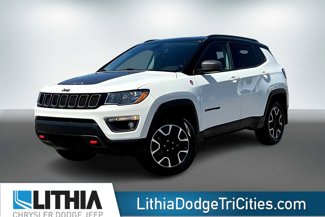 Used 2020 Jeep Compass Trailhawk image 1
