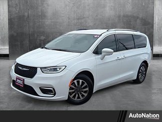 Used 2021 Chrysler Pacifica Touring-L w/ Uconnect Theater Family Group image 1