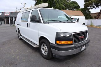 Used 2018 GMC Savana 2500 w/ Driver Convenience Package image 1