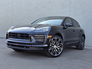 Used 2023 Porsche Macan image 1
