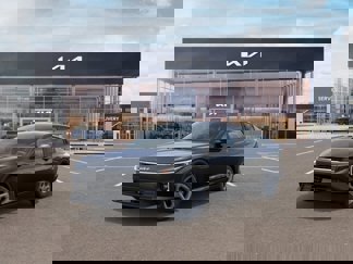 New 2025 Kia K4 LXS image 1