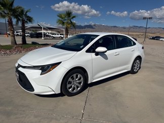 Used 2022 Toyota Corolla LE image 1