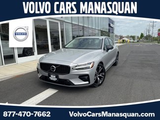 Used 2024 Volvo S60 B5 Core image 1