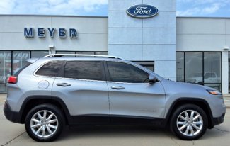 Used 2017 Jeep Cherokee Limited image 1