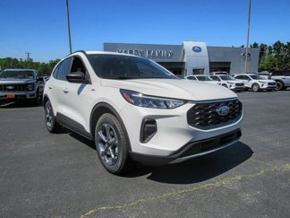 New 2025 Ford Escape ST-Line image 1