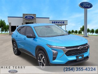 Used 2025 Chevrolet Trax RS w/ Driver Confidence Package image 1