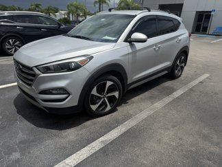 Used 2017 Hyundai Tucson Sport image 1