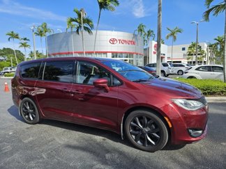 Used 2019 Chrysler Pacifica Touring Plus w/ S Appearance Package image 1