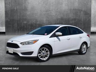 Used 2015 Ford Focus SE image 1