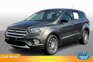 Used 2019 Ford Escape SE image 1