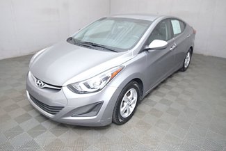Used 2015 Hyundai Elantra SE image 1