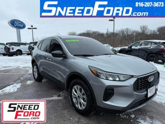 Used 2024 Ford Escape Active image 1
